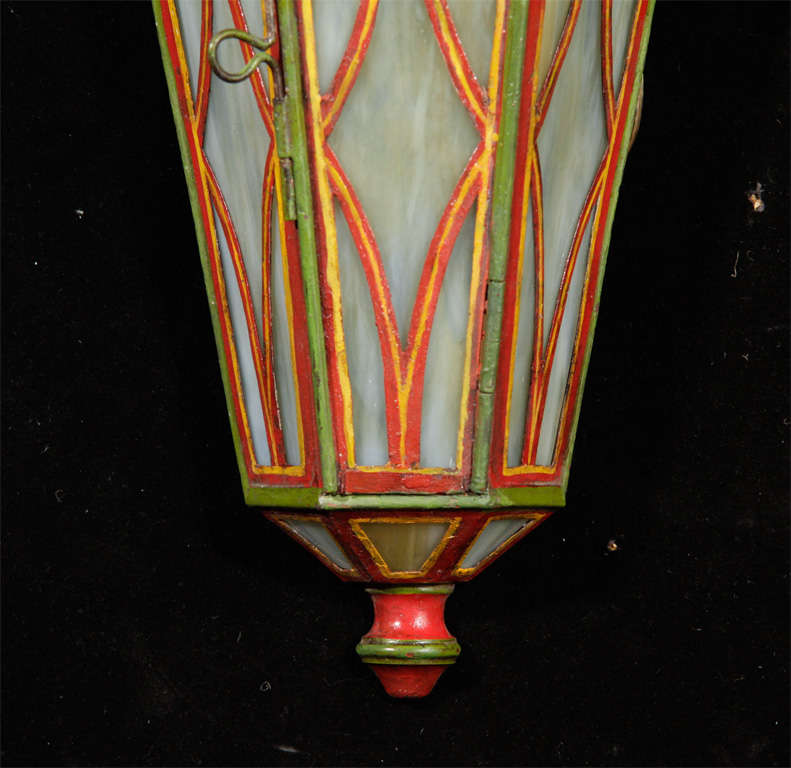 Tôle Polychromed tole wall lanterns with slag glass panels For Sale